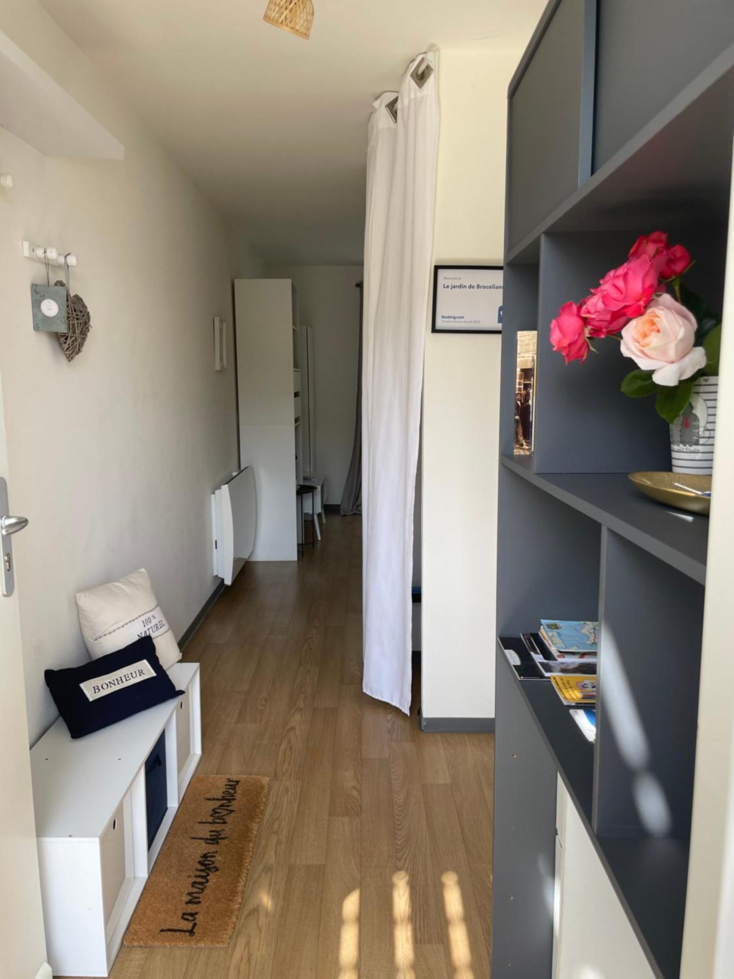 Apartamento Le Jardin De Broceliande Ploërmel Exterior foto